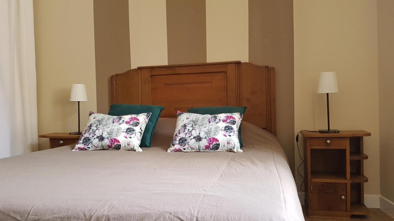Chambres D'Hotes Du Tilleul Nanteuil-en-Vallée Kültér fotó